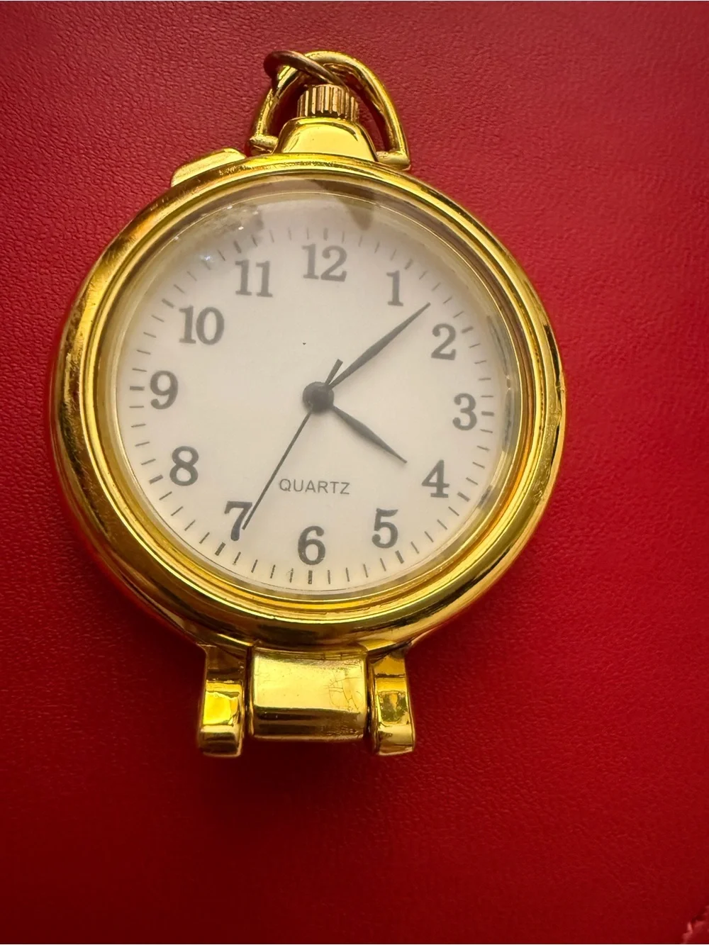 Beautiful Golden Pocket Pendant Quartz Watch with White Dial